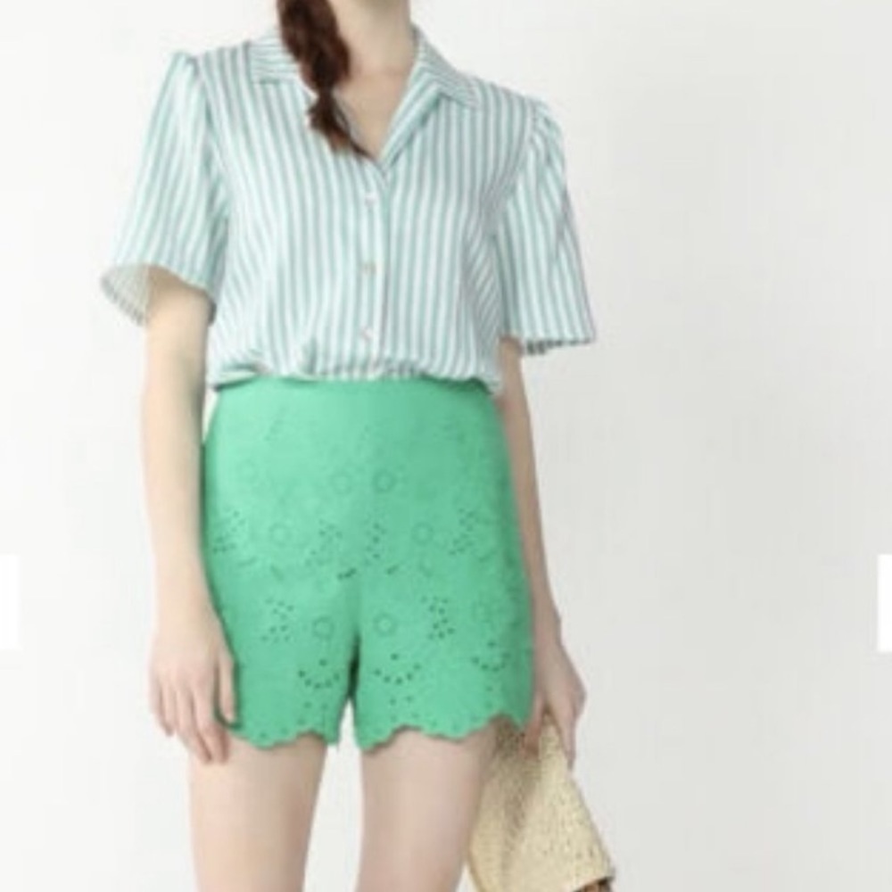 Draper James high rise embroidered eyelet shorts side zip lined 8 - Picture 10 of 10